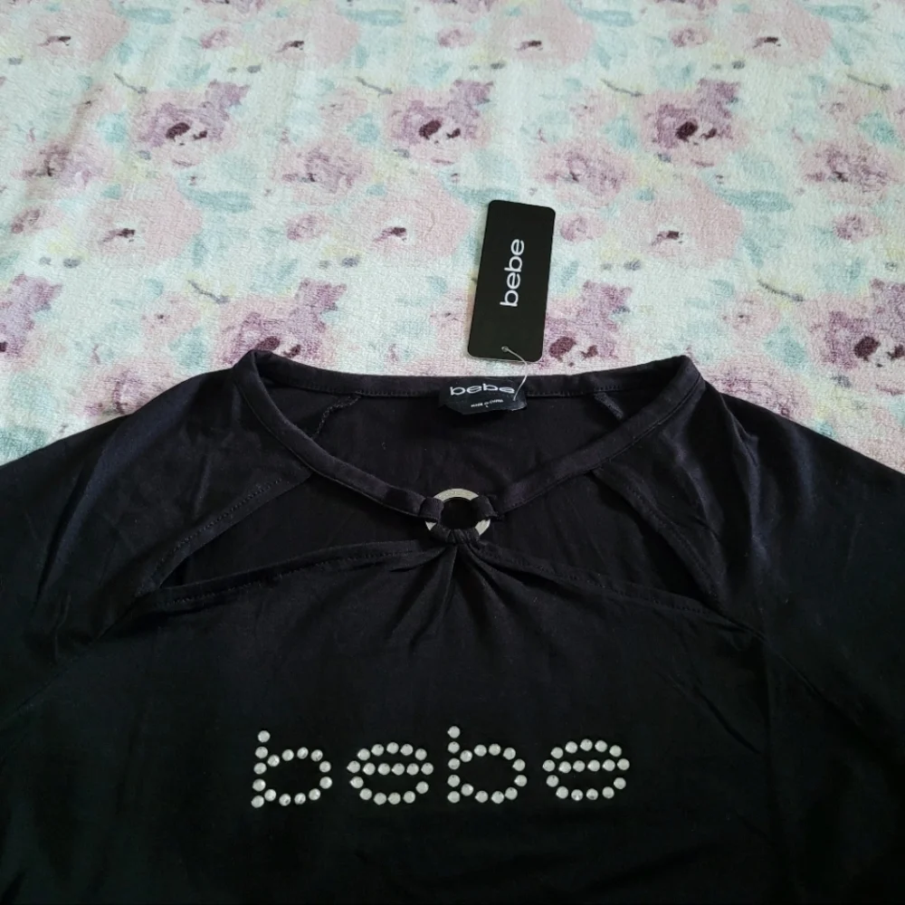 bebe Black🖤 Top with Silver🤍 O-Ring Detail - NWT - Picture 7 of 15